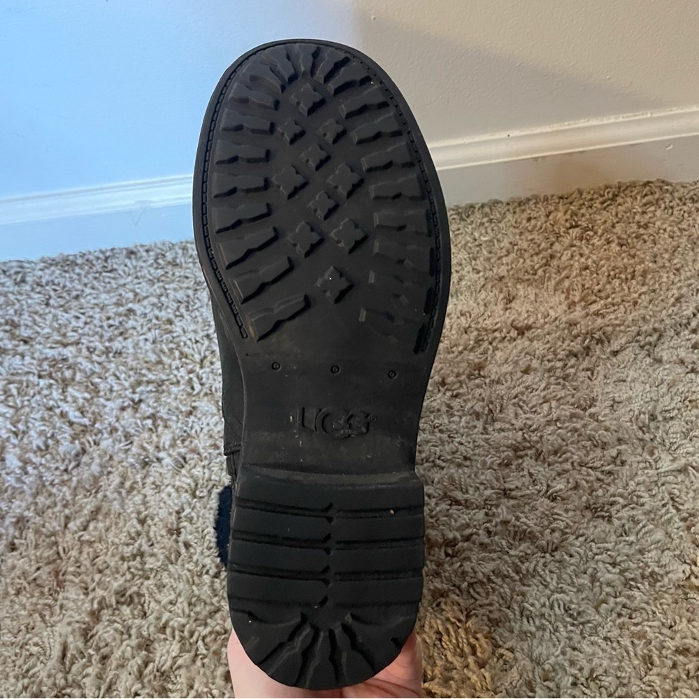 UGG Cozy Black Ankle Left Boot with Buckle- one boot only size 7.5 - Picture 4 of 7